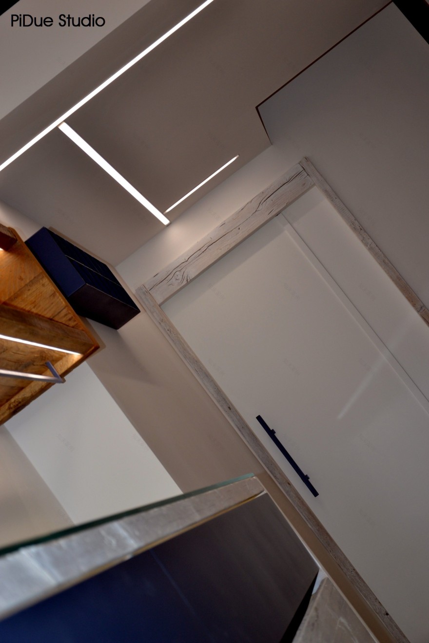 20 平米小店的现代与环保设计-44