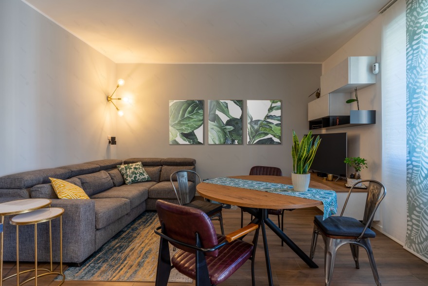 Milan 小宅翻新记 | 年轻夫妇的室内设计佳作-0