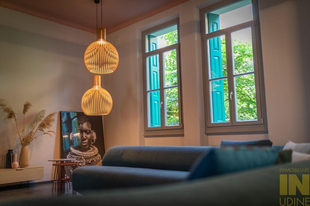 意大利乌迪内历史中心住宅改造，保守与现代的完美融合-10