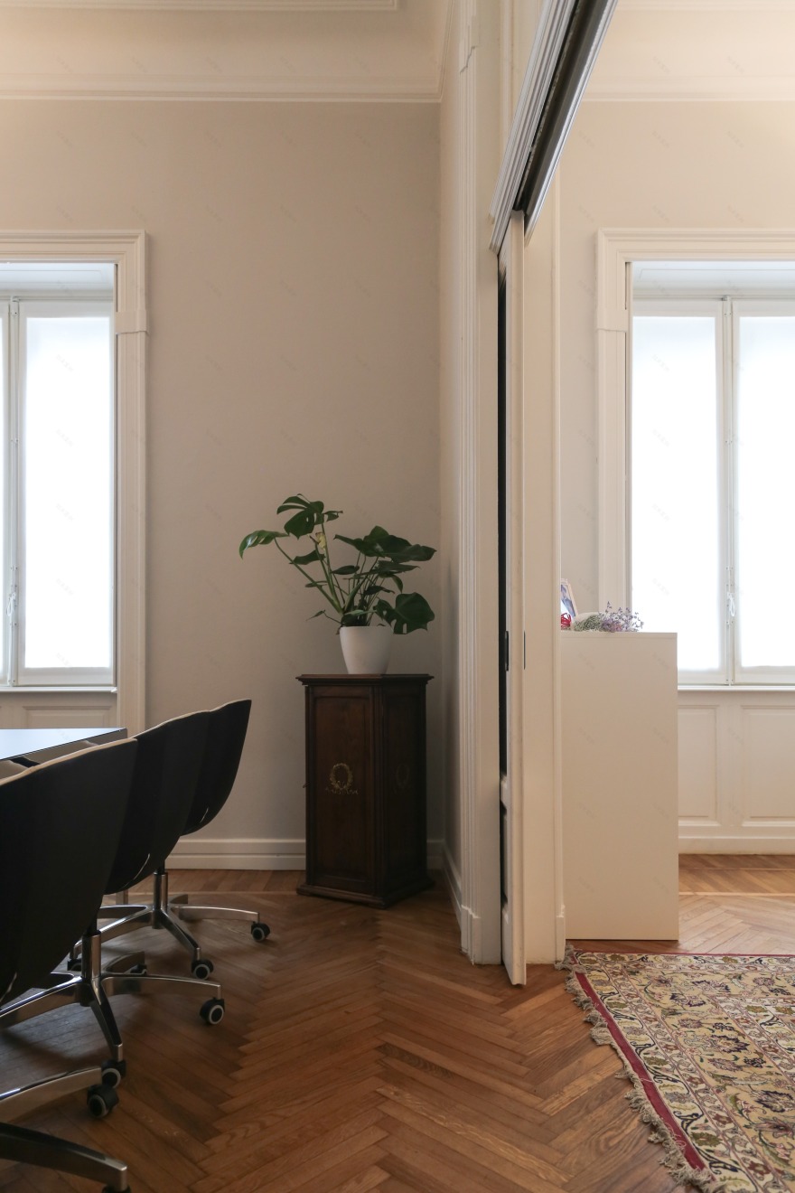 Gallarate 老城区历史公寓的现代重生-7