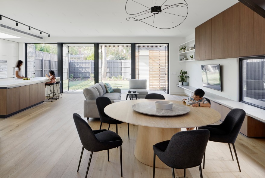 Chan Architecture 打造 Hawthorn East 别墅 | 现代与传统的完美结合-3