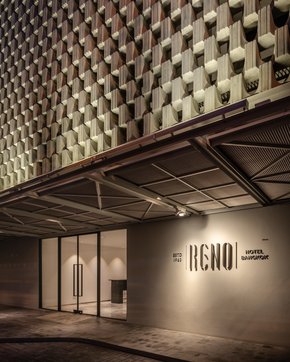 曼谷 Reno 酒店翻新设计丨泰国曼谷丨PHTAA Architects-41