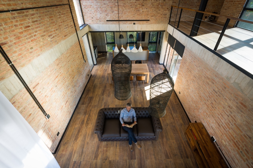 自然与生活共融的别墅设计-12