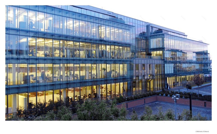 意大利 Ferrero 总部大楼,绿色环保的现代办公空间-19