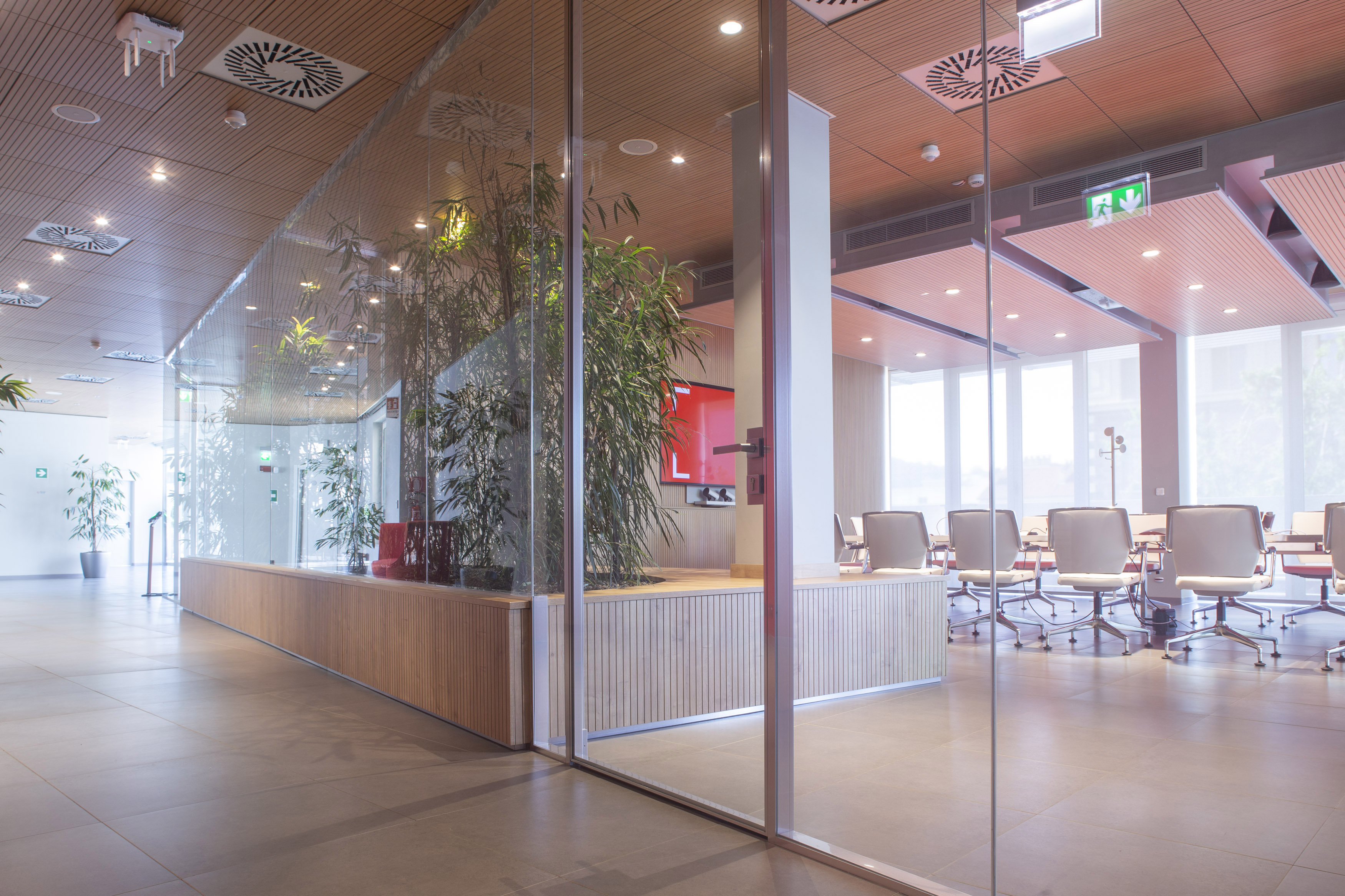 Santander 银行新总部 | 创新办公空间与自然的和谐融合-7