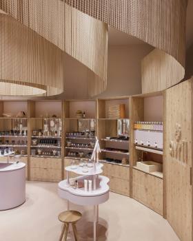 法国 Aéroville Mall 的 Avril 有机美妆店丨Atelier du Pont
