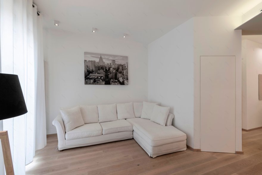 Modena 之家 | 温馨木质 IP 公寓,家庭共享的现代空间-4