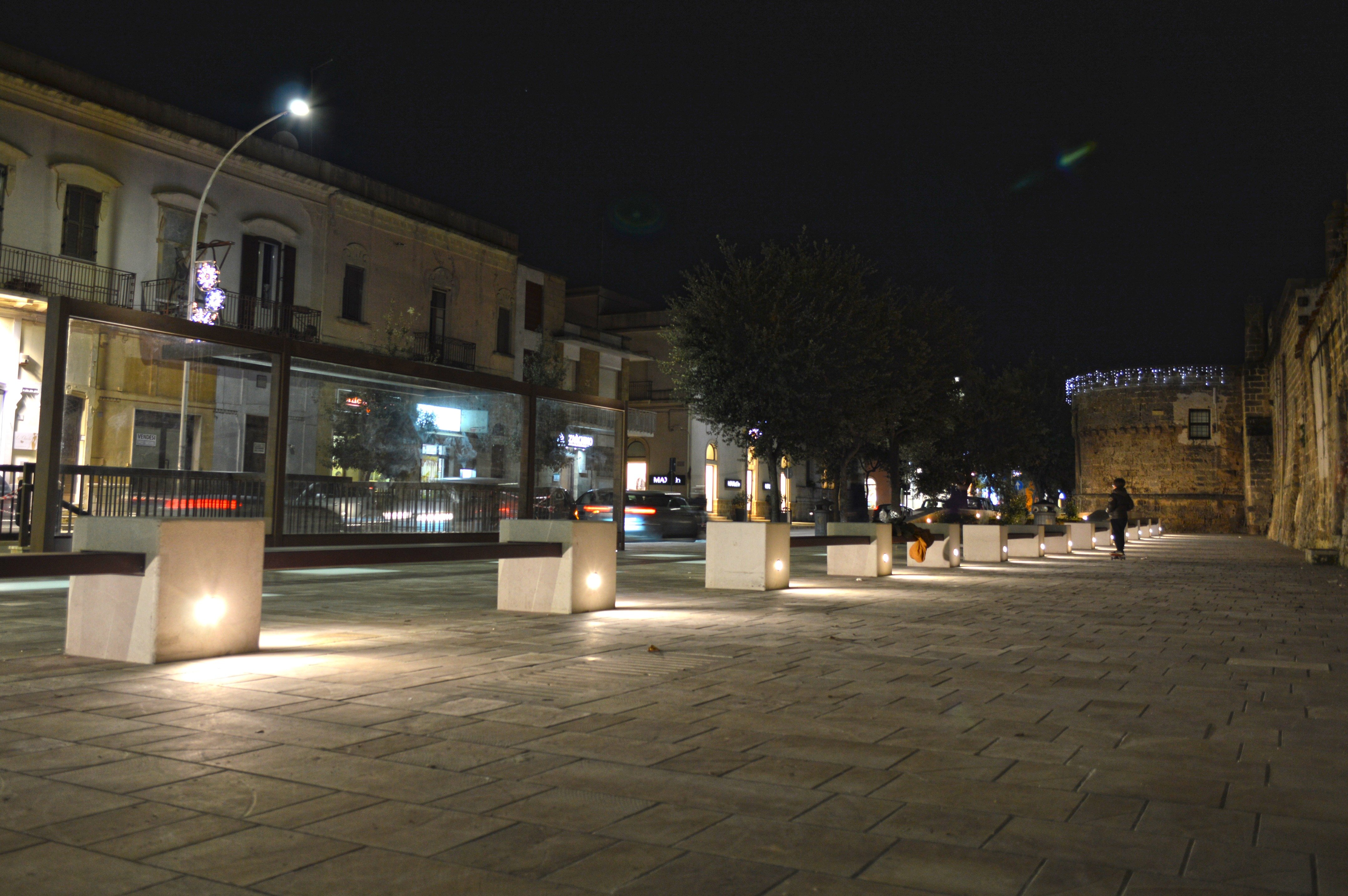 Ristrutturazione bagni pubblici e arredo urbano di Corso Galliano a Nardó (LECCE)-4