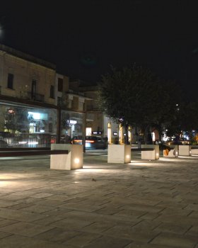 Ristrutturazione bagni pubblici e arredo urbano di Corso Galliano a Nardó (LECCE)