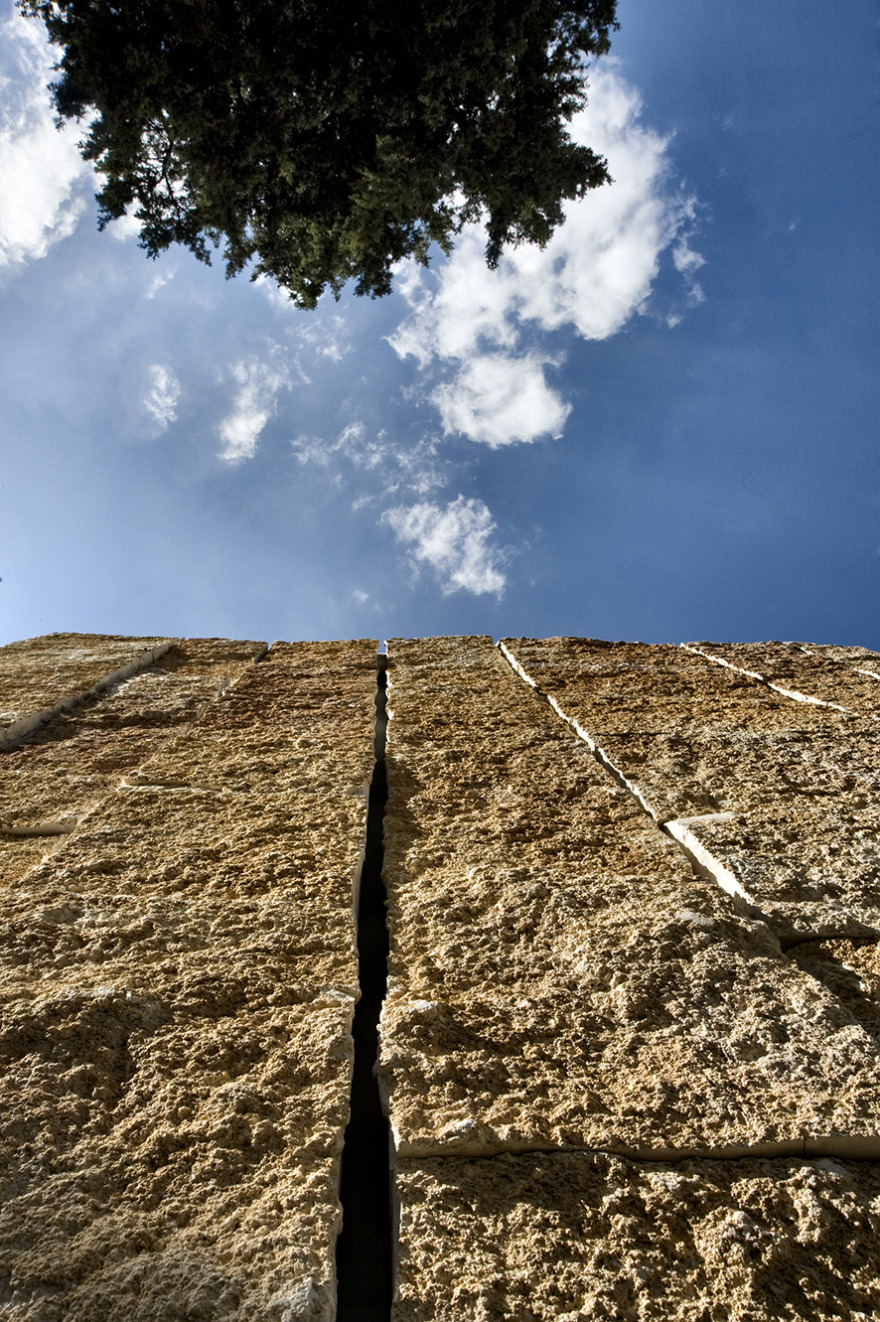 永恒之家的悬浮设计-5