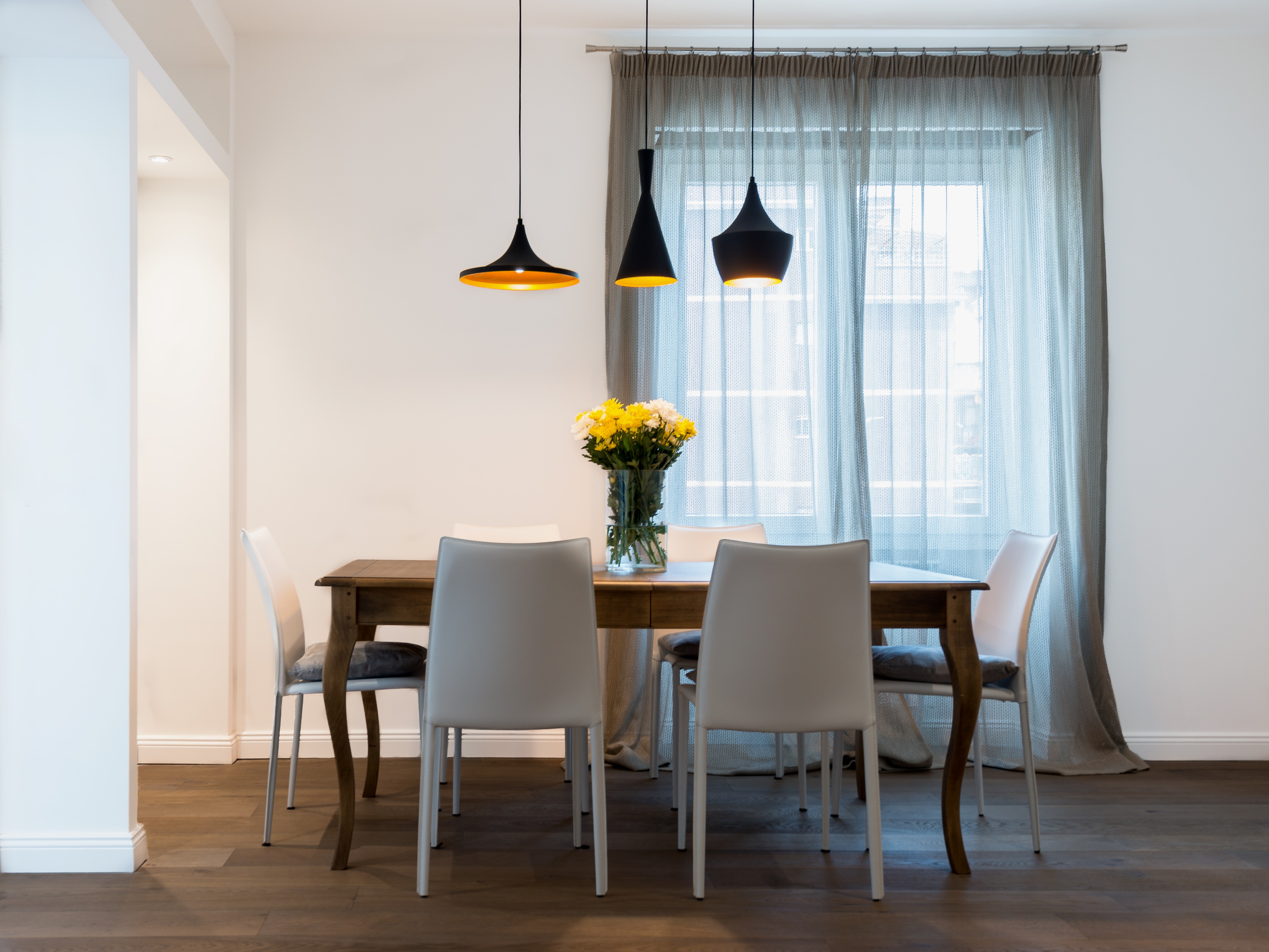 年轻女业主的现代温馨家居设计-12