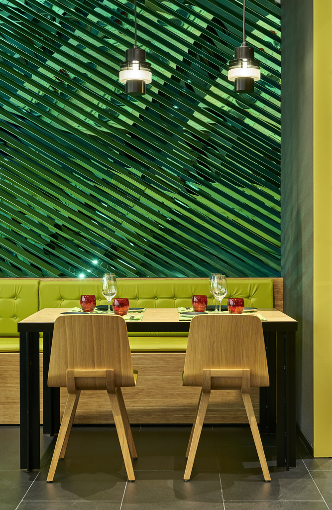 巴塞罗那的日 Peru 餐厅 · 融合文化的美食空间-8