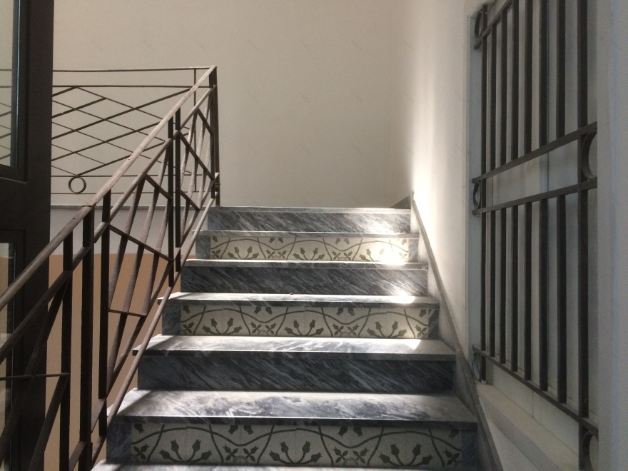 历史与现代交融的“第十三受害者广场”建筑改造-30