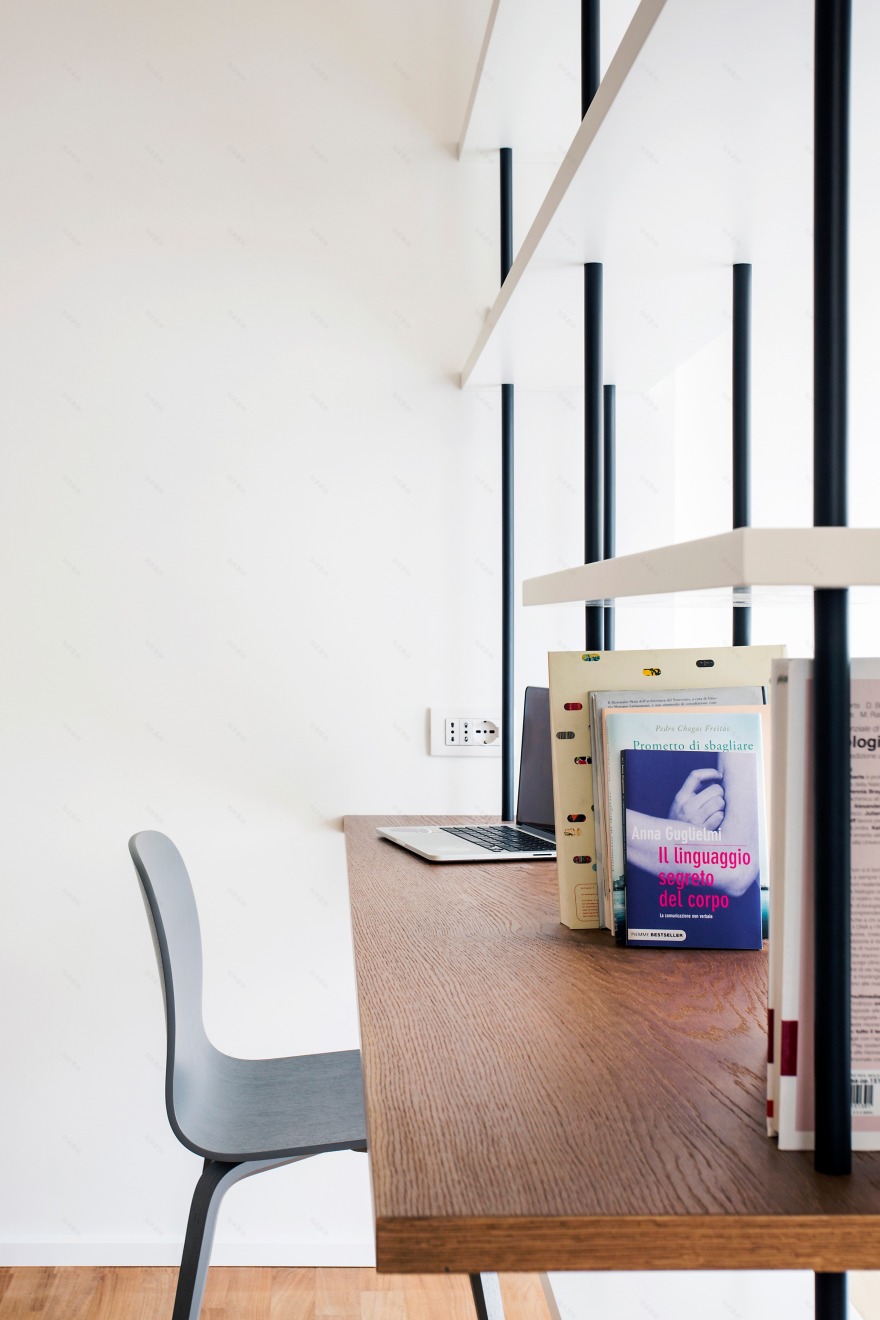 米兰优雅灰调公寓,经典与现代的碰撞-31