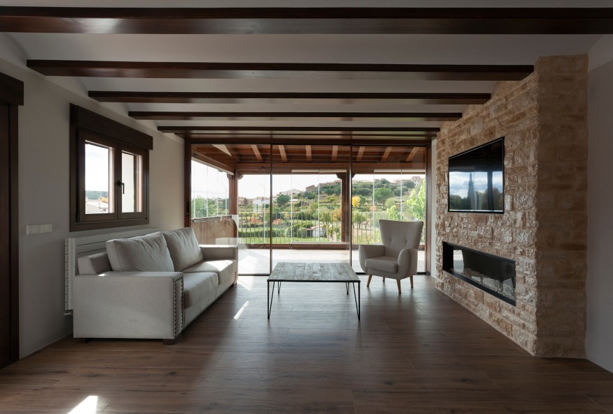 西班牙现代乡村别墅,城堡与果园之间的诗意栖居-11