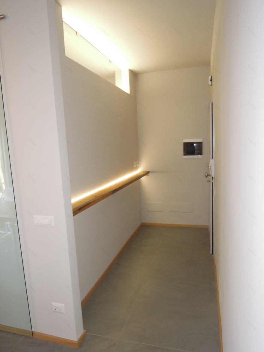 米兰公寓翻新,打造现代宜居空间-2