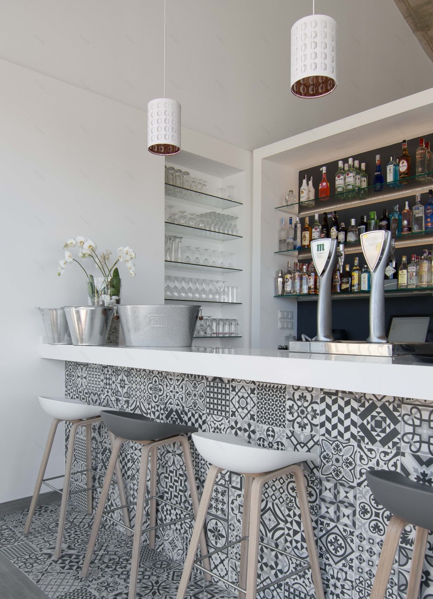 西班牙海滨“ZENIA LOUNGE”快餐店,打造北欧风情的舒适空间-7