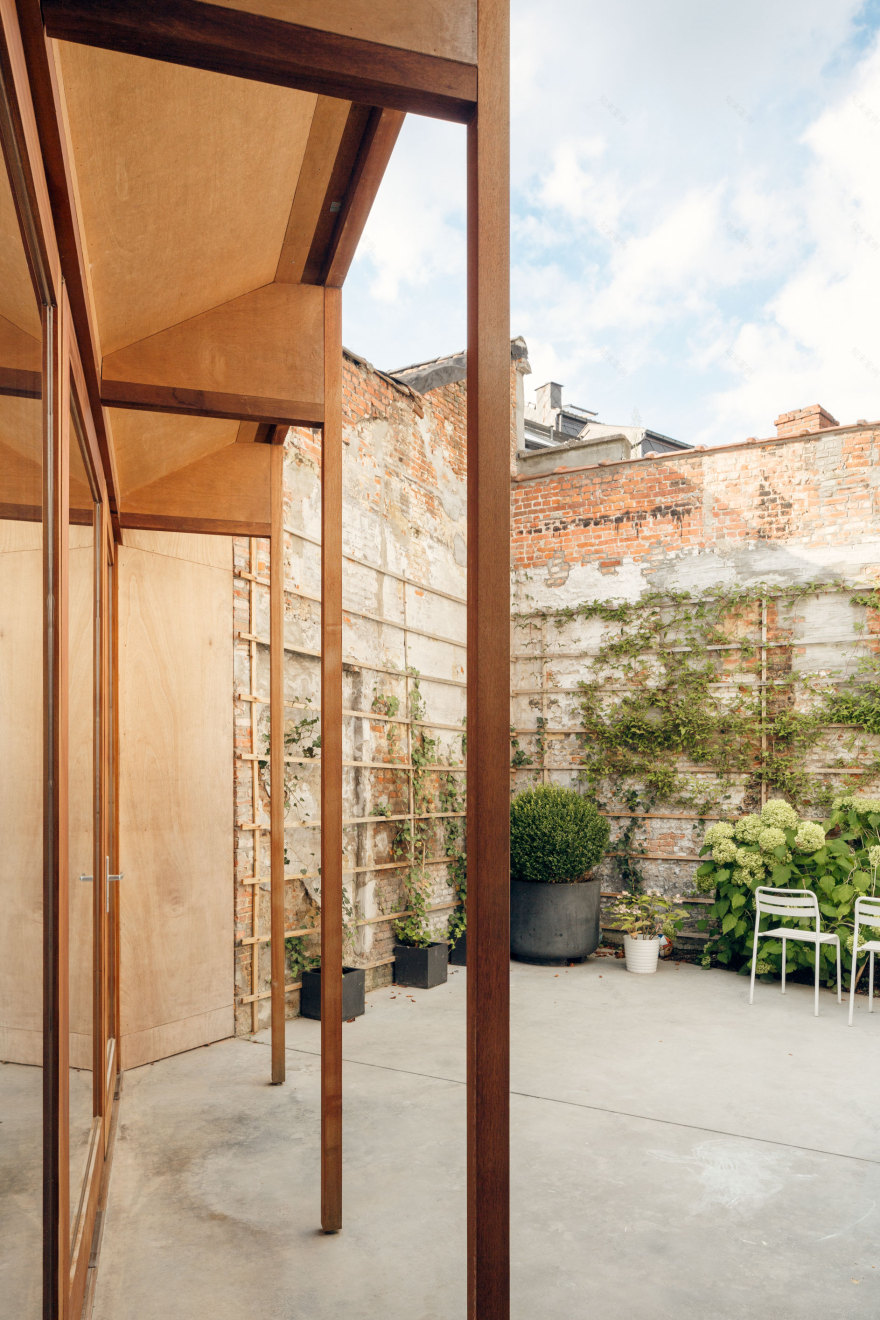 AV House——空间光影的巧妙运用-16