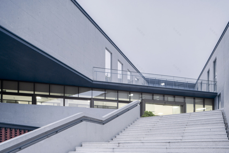 五邑大学学生服务中心丨中国江门丨华南理工大学建筑设计研究院有限公司-74