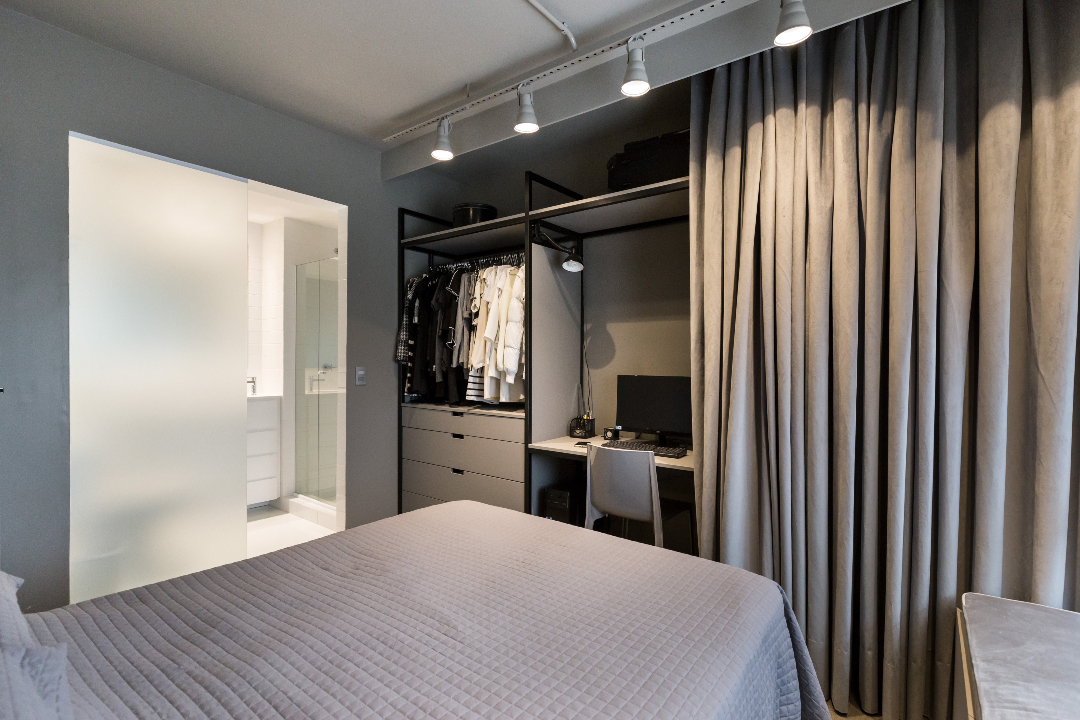 黑白灰的简约之家 | 巴西公寓设计案例-23