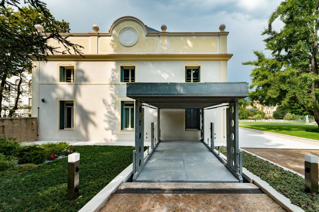 无声无形的汽车升降机-8