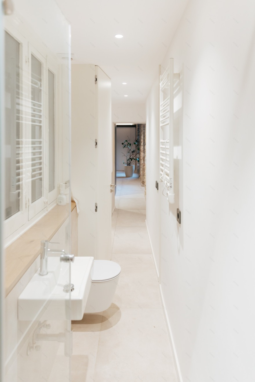 致敬历史,焕新生的加泰罗尼亚古宅改造丨西班牙赫罗纳-10