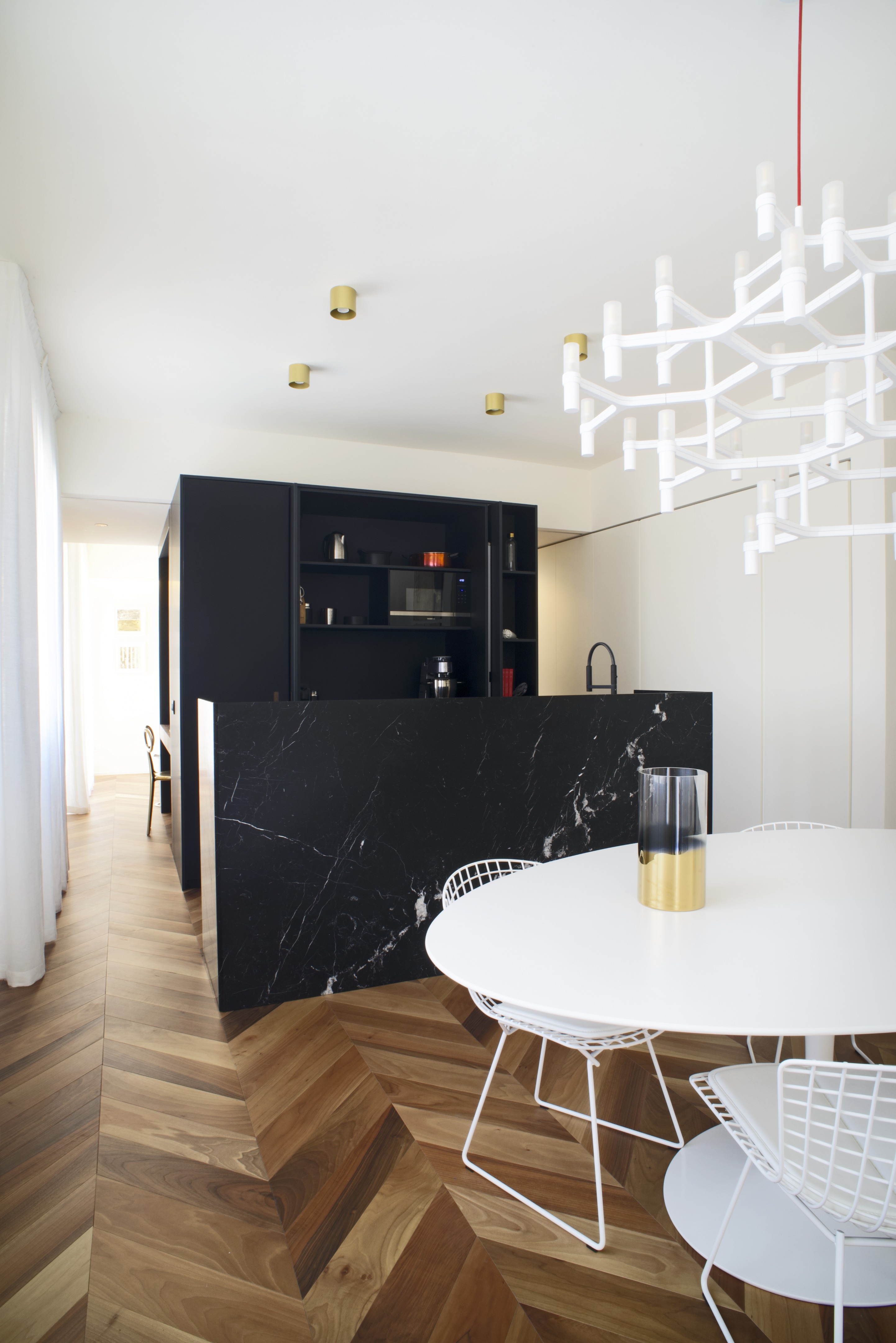 意大利历史中心 110 平米酒店式公寓设计-5