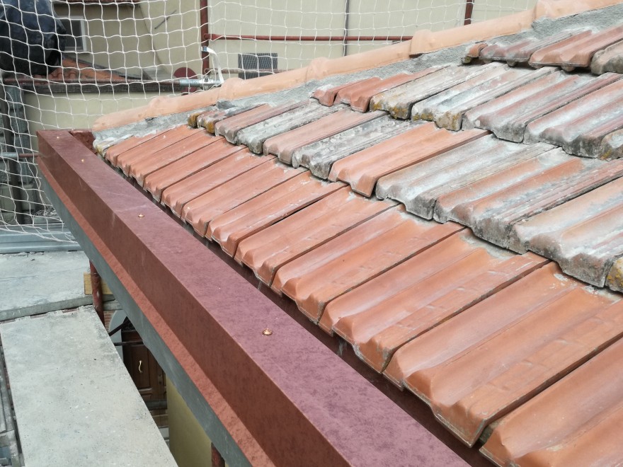 意大利办公建筑翻新屋顶案例-3