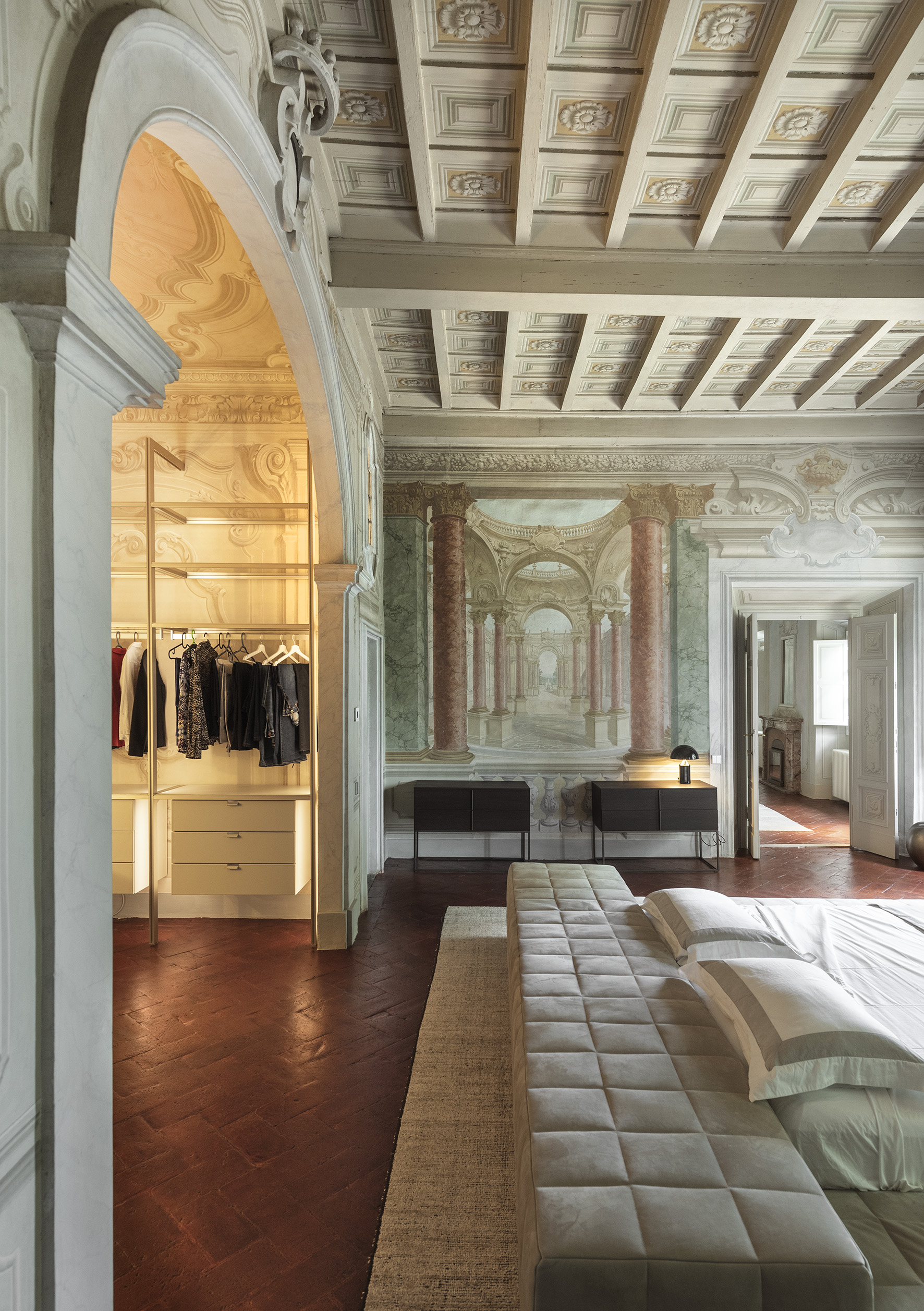 意大利佛罗伦萨山顶复式公寓设计丨Pierluigi Sammarro-17