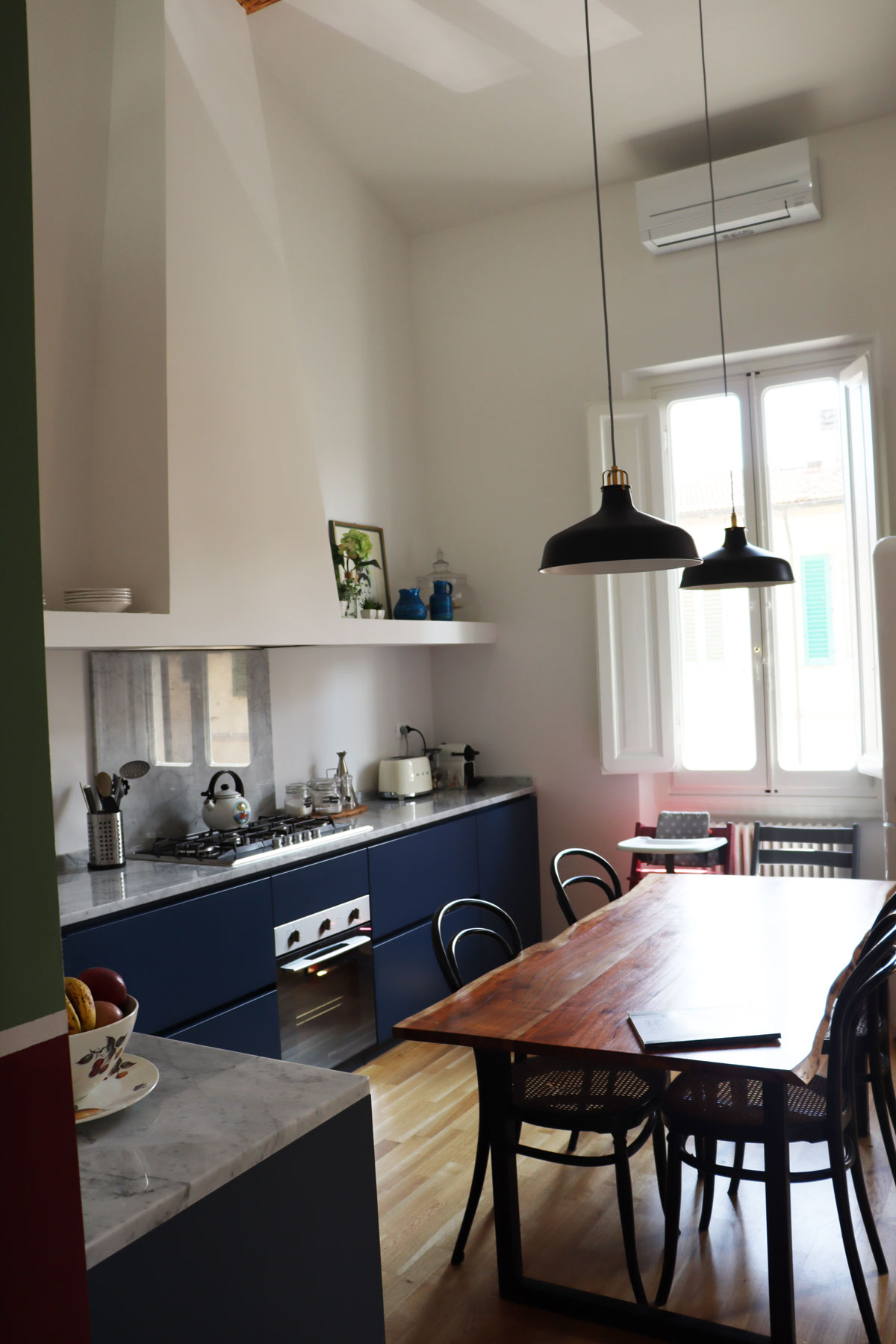 佛罗伦萨城市住宅 | 现代工业风与乡村时尚的完美融合-2