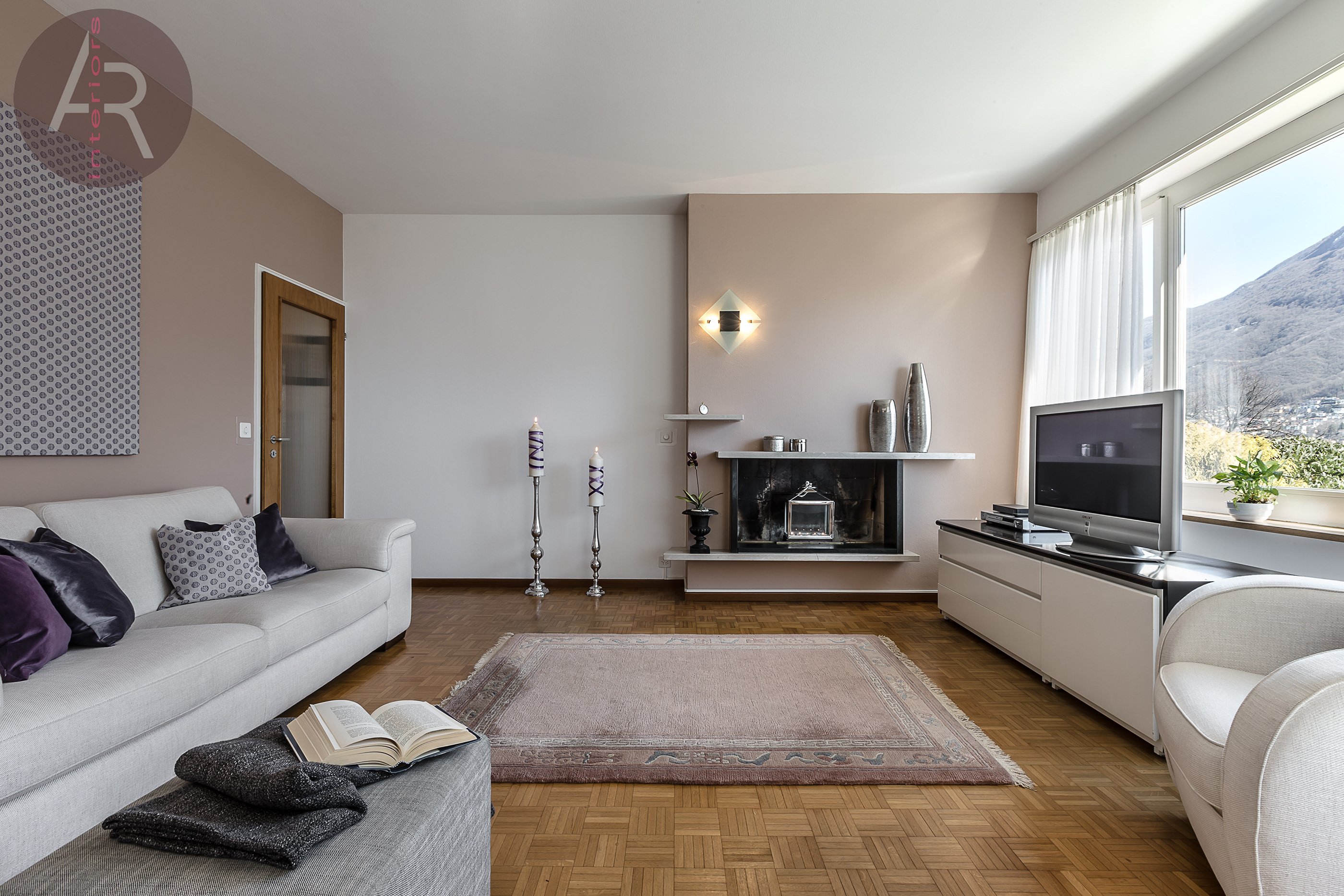 瑞士卢加诺别墅简约优雅的黑白空间-5