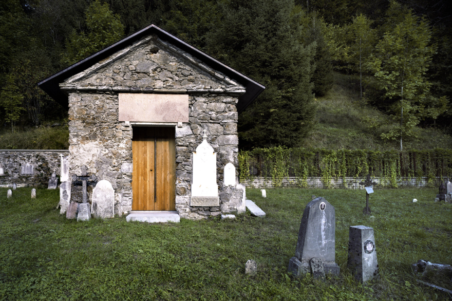 蒂马乌历史公墓的修复·克利尤利斯-7