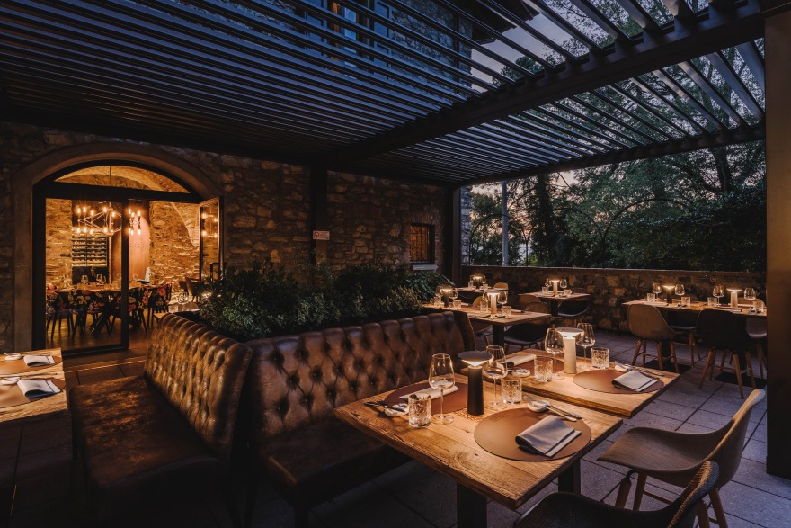 古堡魅影 · 创意餐厅“Il Diavolo E L' Acqua Santa”-7