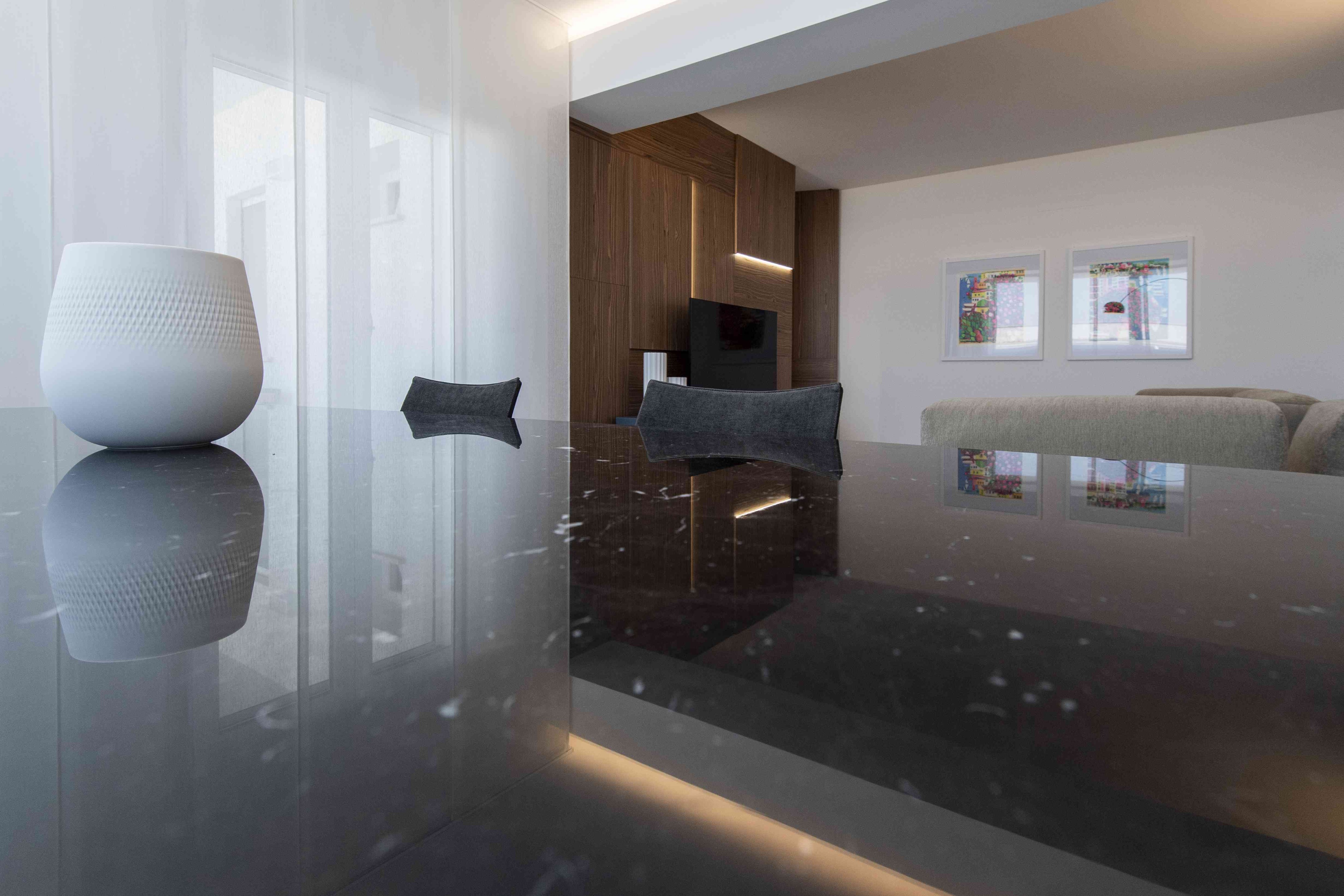 明亮简约的单层小屋 | 年轻夫妇的温馨爱巢-2