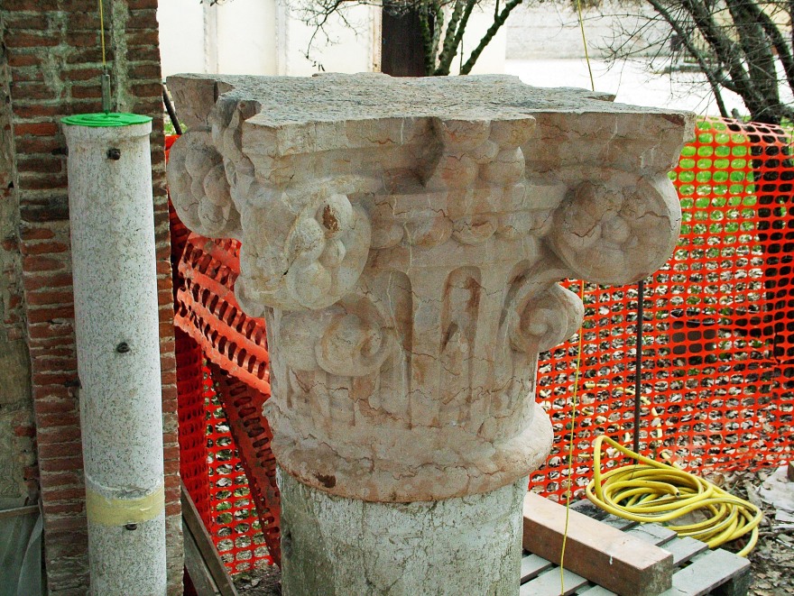 新旧融合的哥特式别墅设计-10