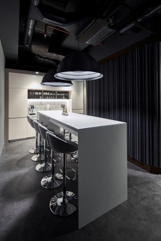 伊斯坦布尔 AT Kearney 办公室的灵动创意空间-17