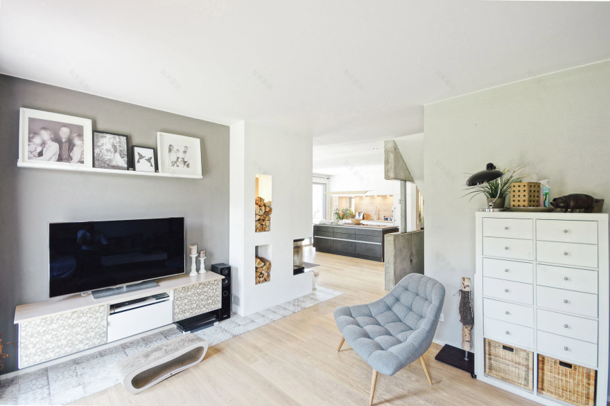 柏林 Brannenburger 单家庭住宅,创意布局实现多功能空间-2