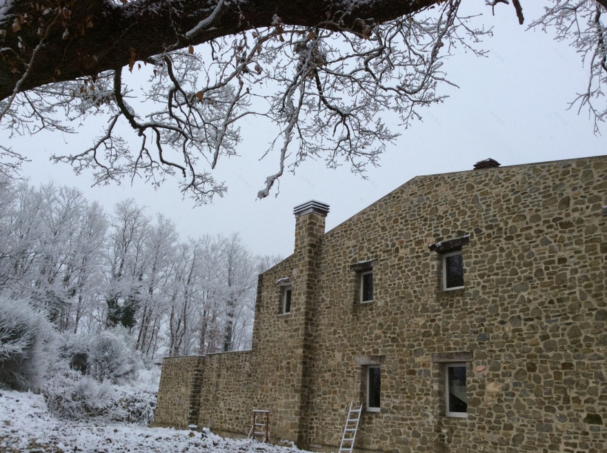 地震废墟中的重生——意大利 Casale Mongibello 别墅设计-15