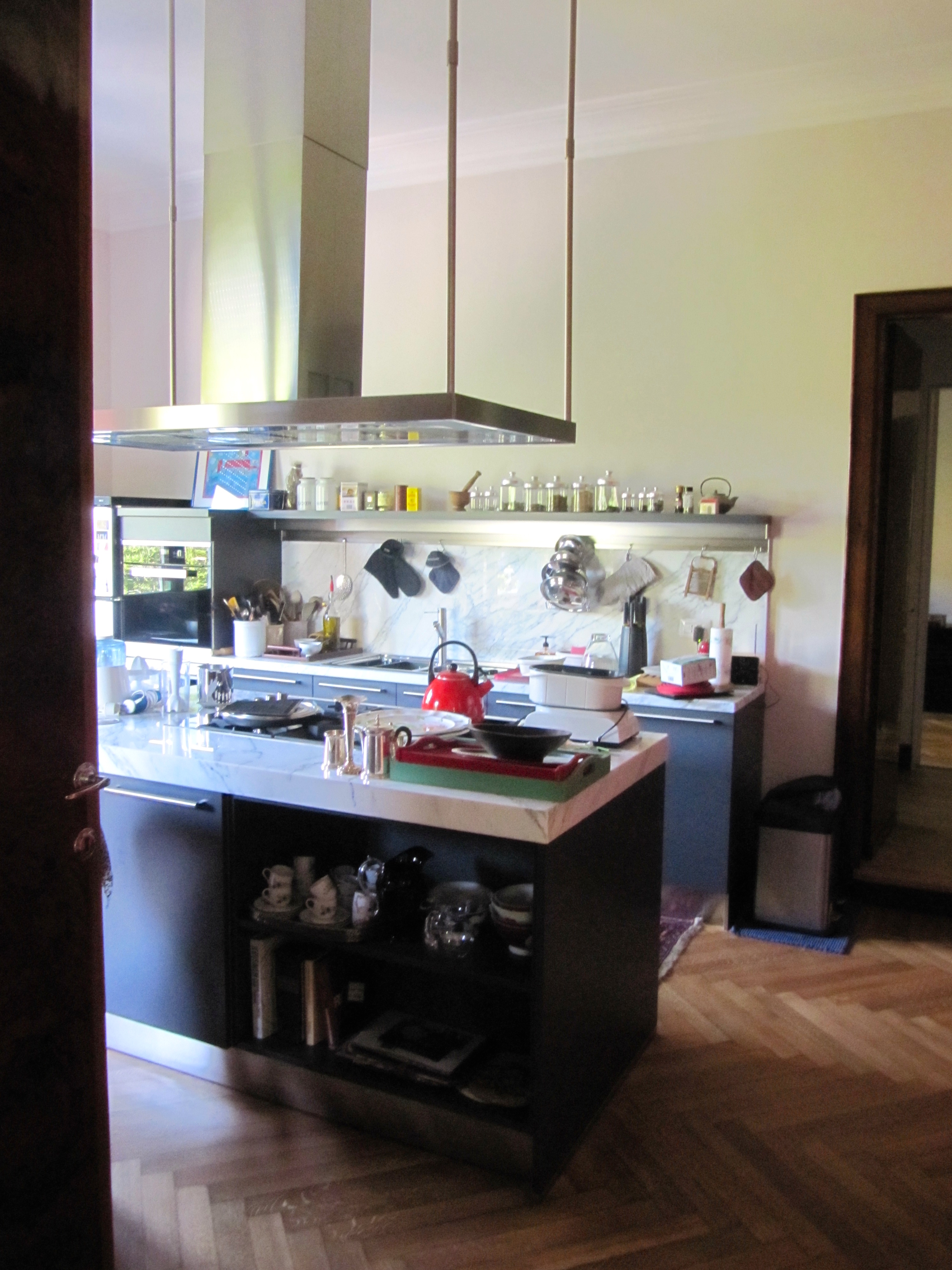 罗马历史建筑中的现代色彩-24