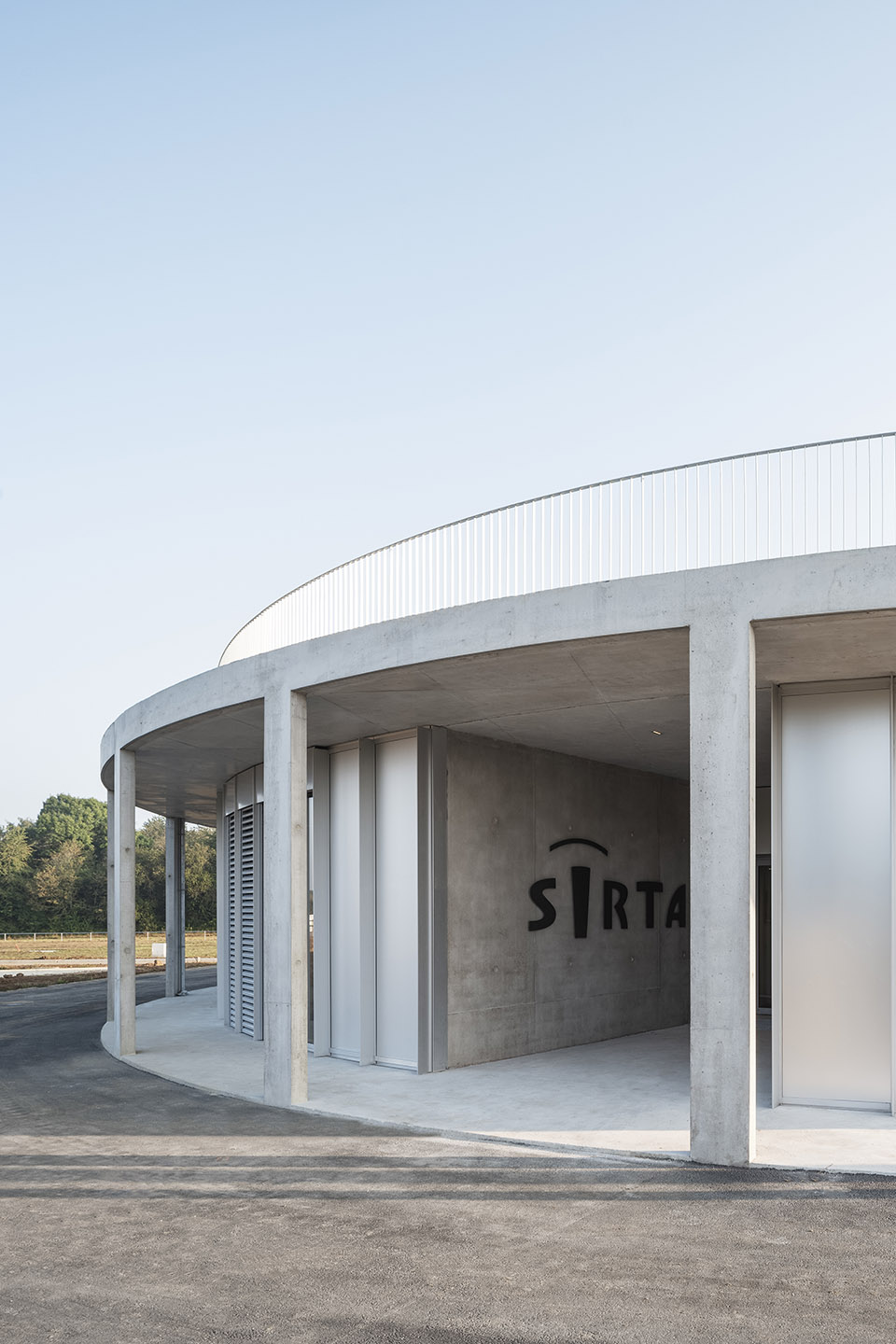SIRTA大气研究观测站，巴黎/集监测、研究和教学于一体的圆形设施-35