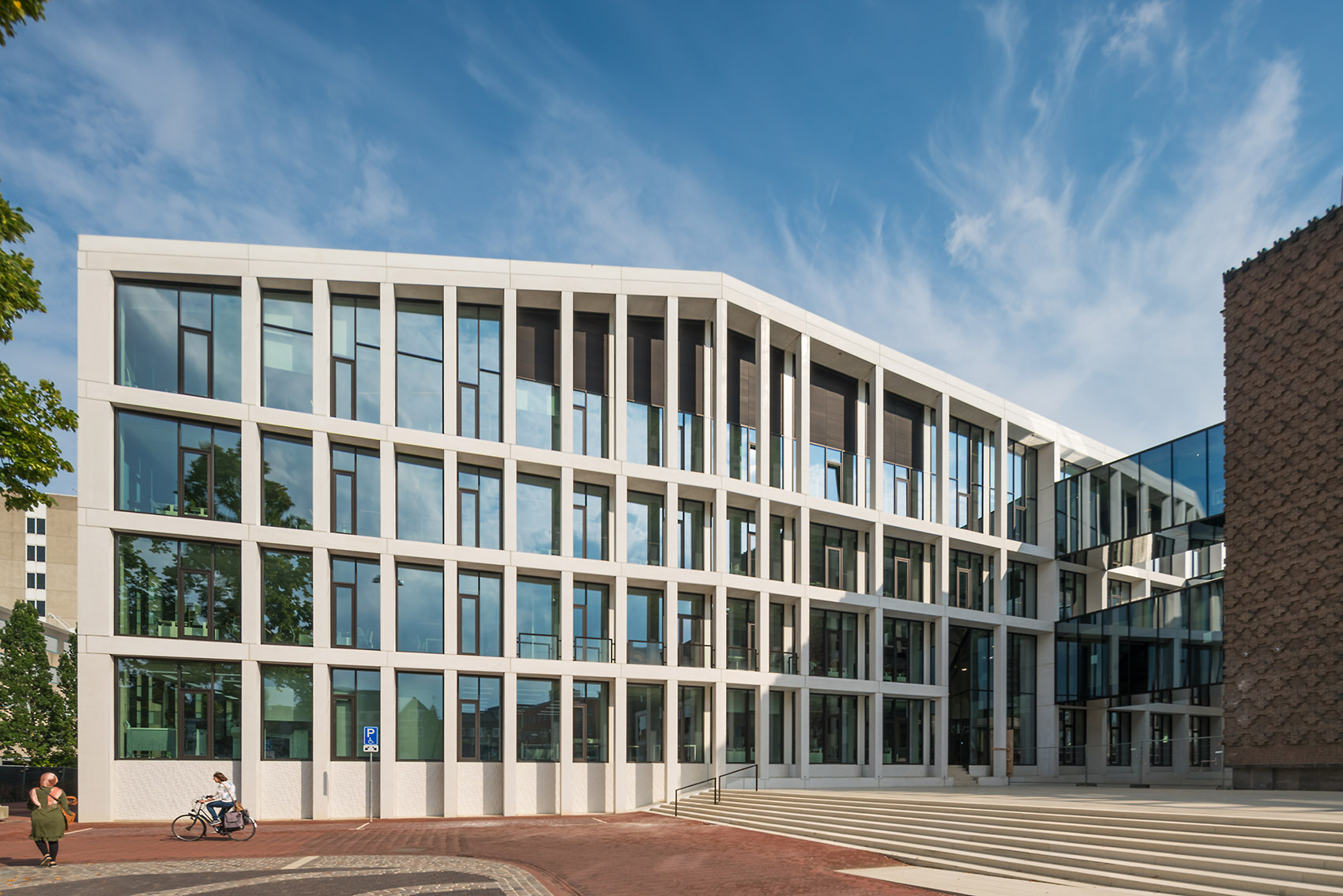 Gelderland省政厅，荷兰/新与旧，历史与创意、厚重与轻盈-61