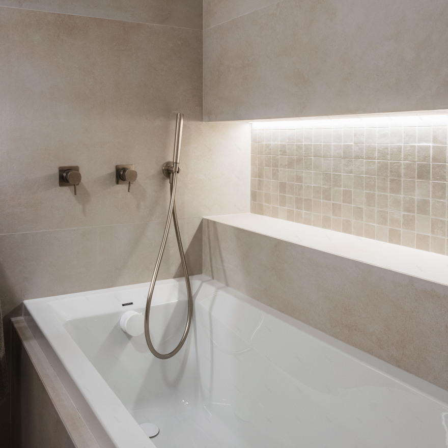 融合 90 年代建筑的现代平层设计-20