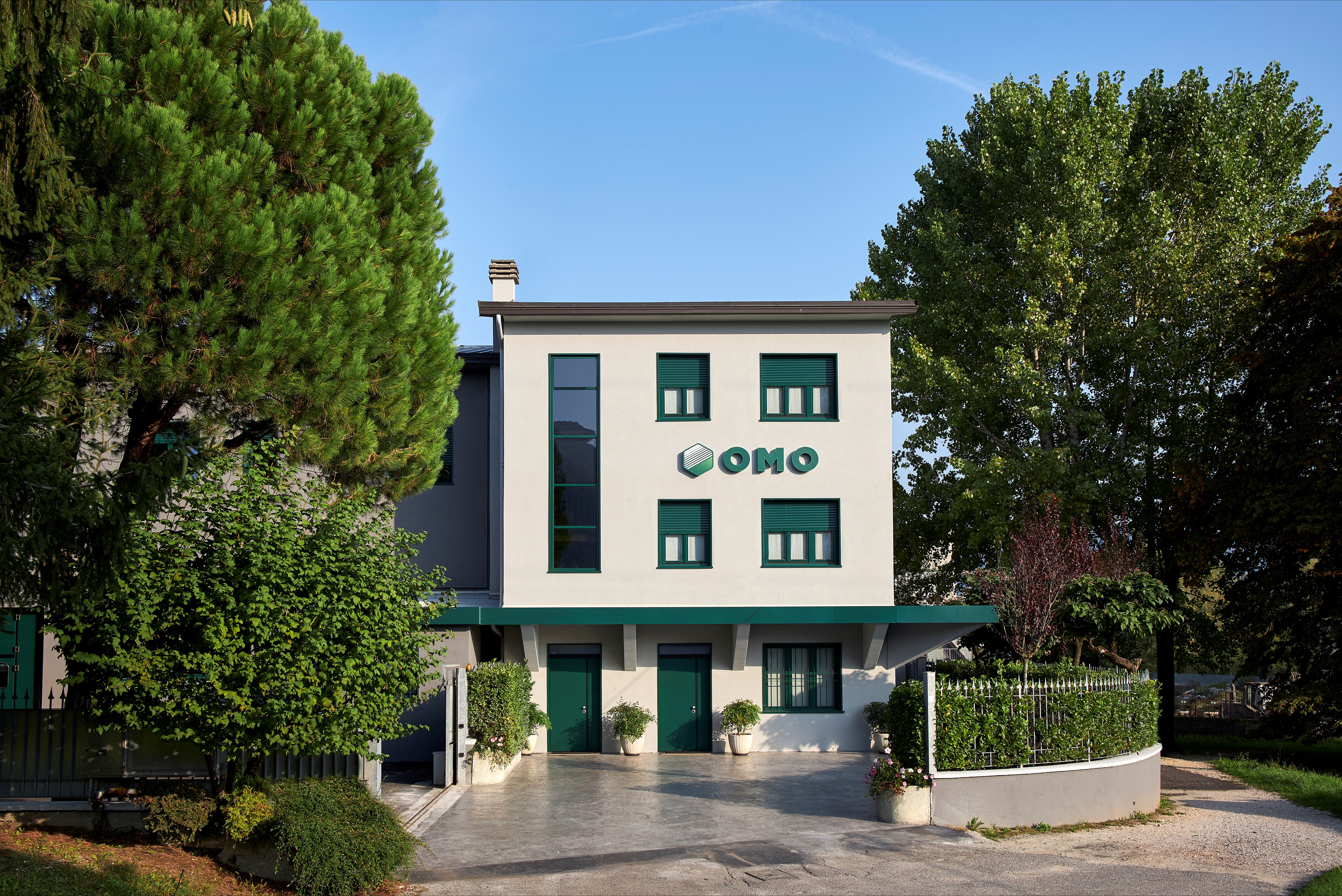 OMO 公司总部绿色与灰色融合的现代设计-1