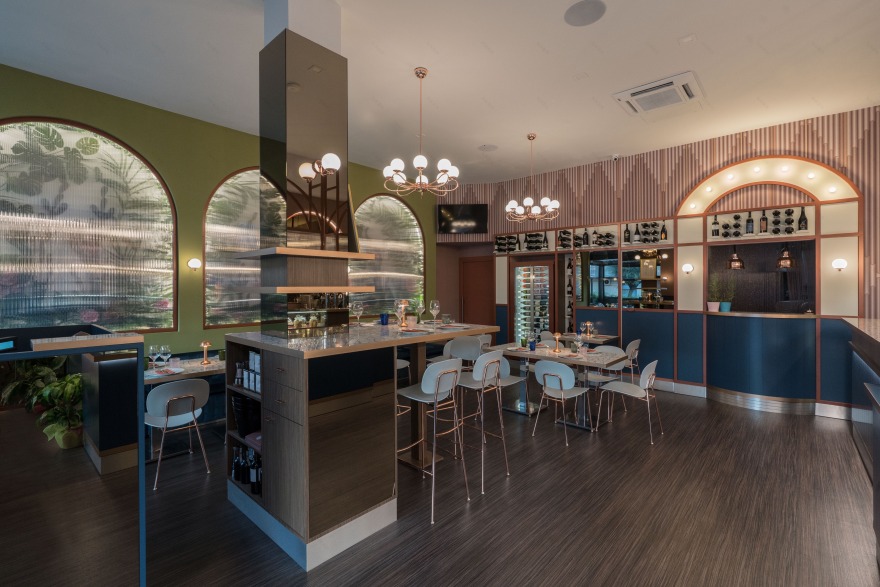 迪奥拉码的“昆斯咖啡馆” | 几何图案与柔和色调的完美融合-9