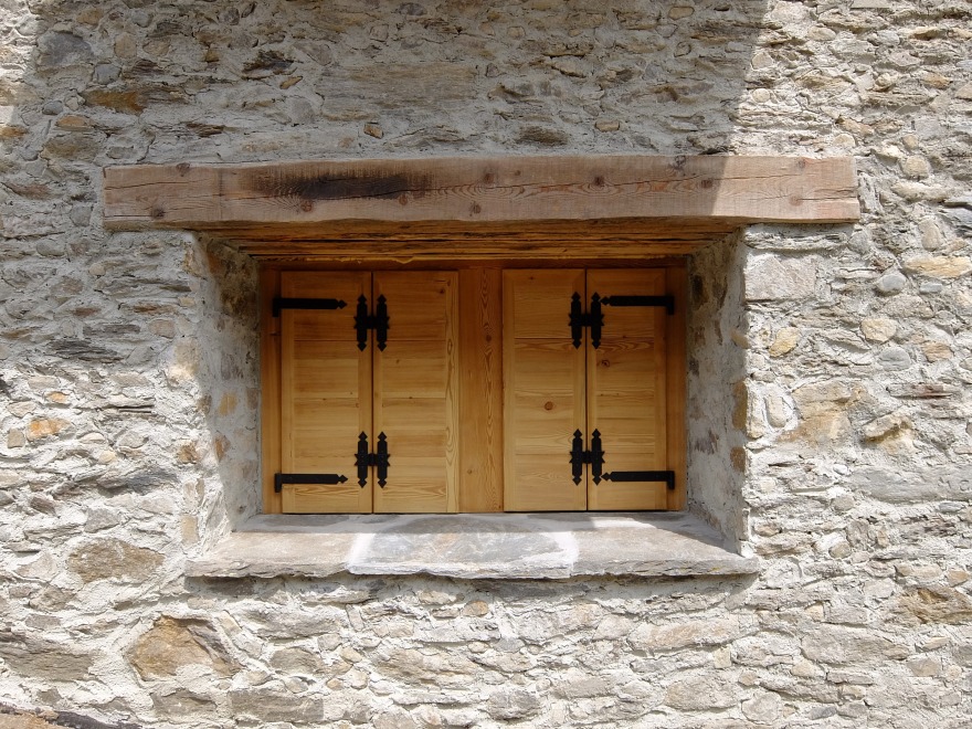 一座山间小屋的偶尔居住用改造-1