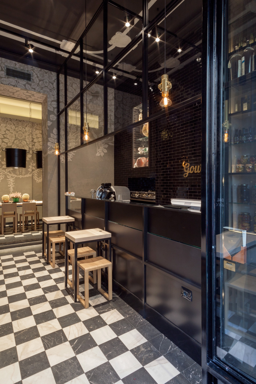 历史悠久的 Biffi 糕点店旁的精致快餐店-1