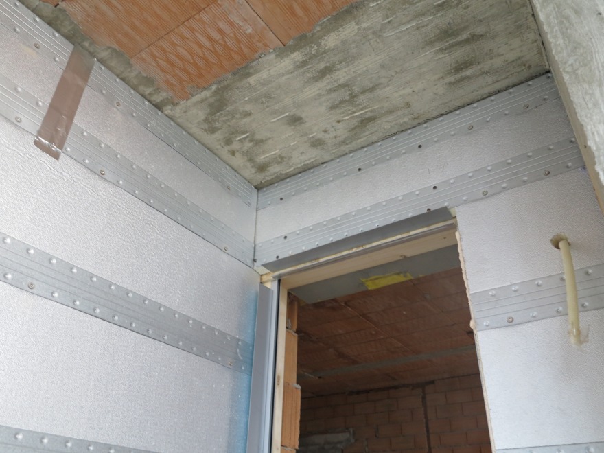 现代公寓建筑的优雅与舒适融合-13