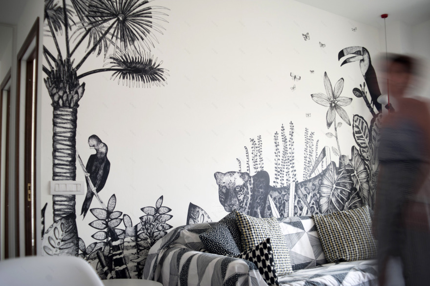 黑白碰撞的简约海景公寓-24