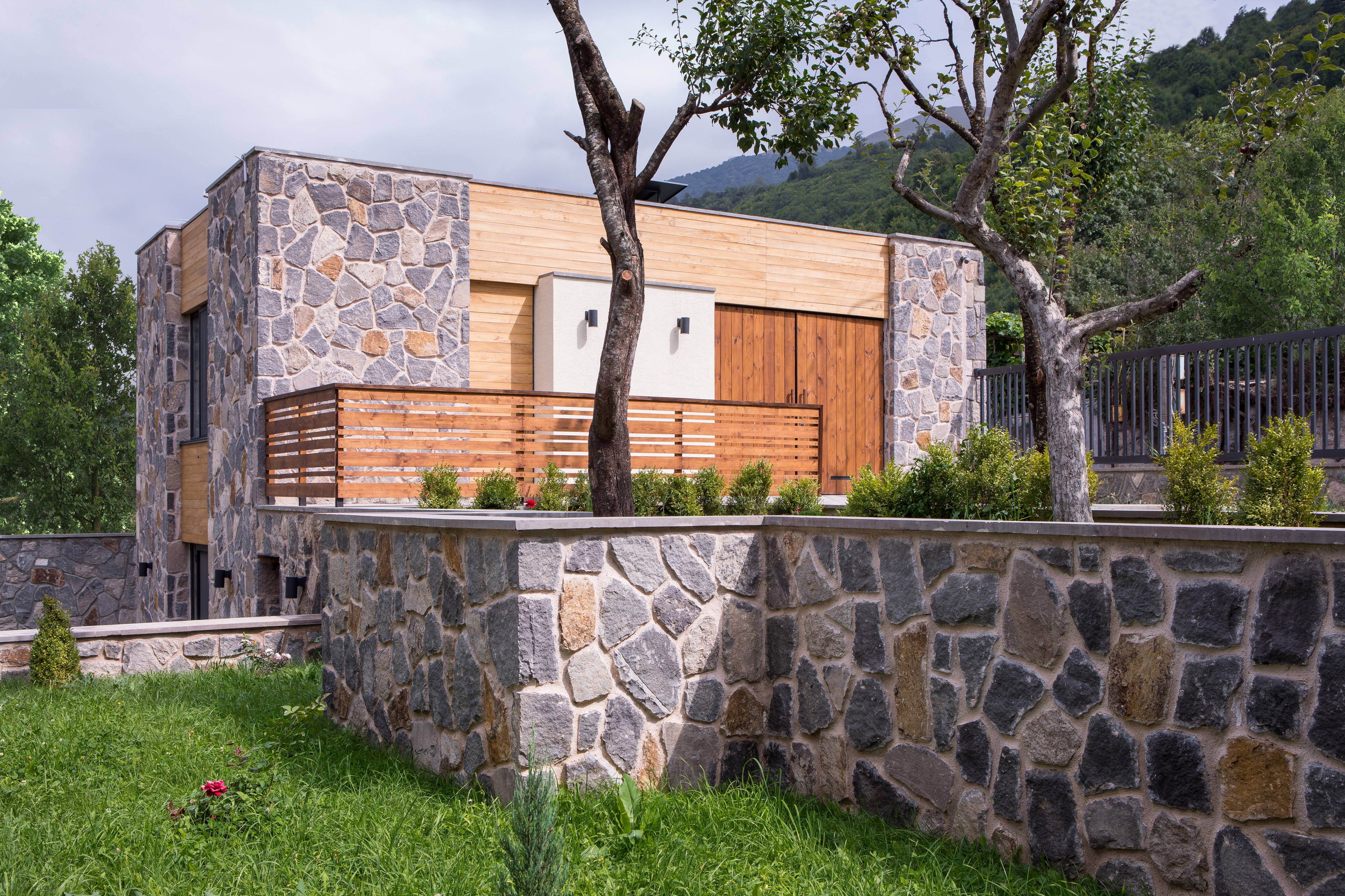 Rafael Agafonov丨别墅建筑丨Summer house in Dilijan-12