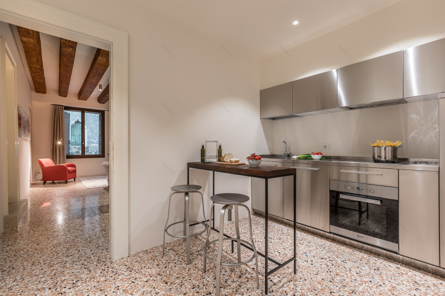 威尼斯 15 世纪宫殿改造,打造奢华旅游公寓-17